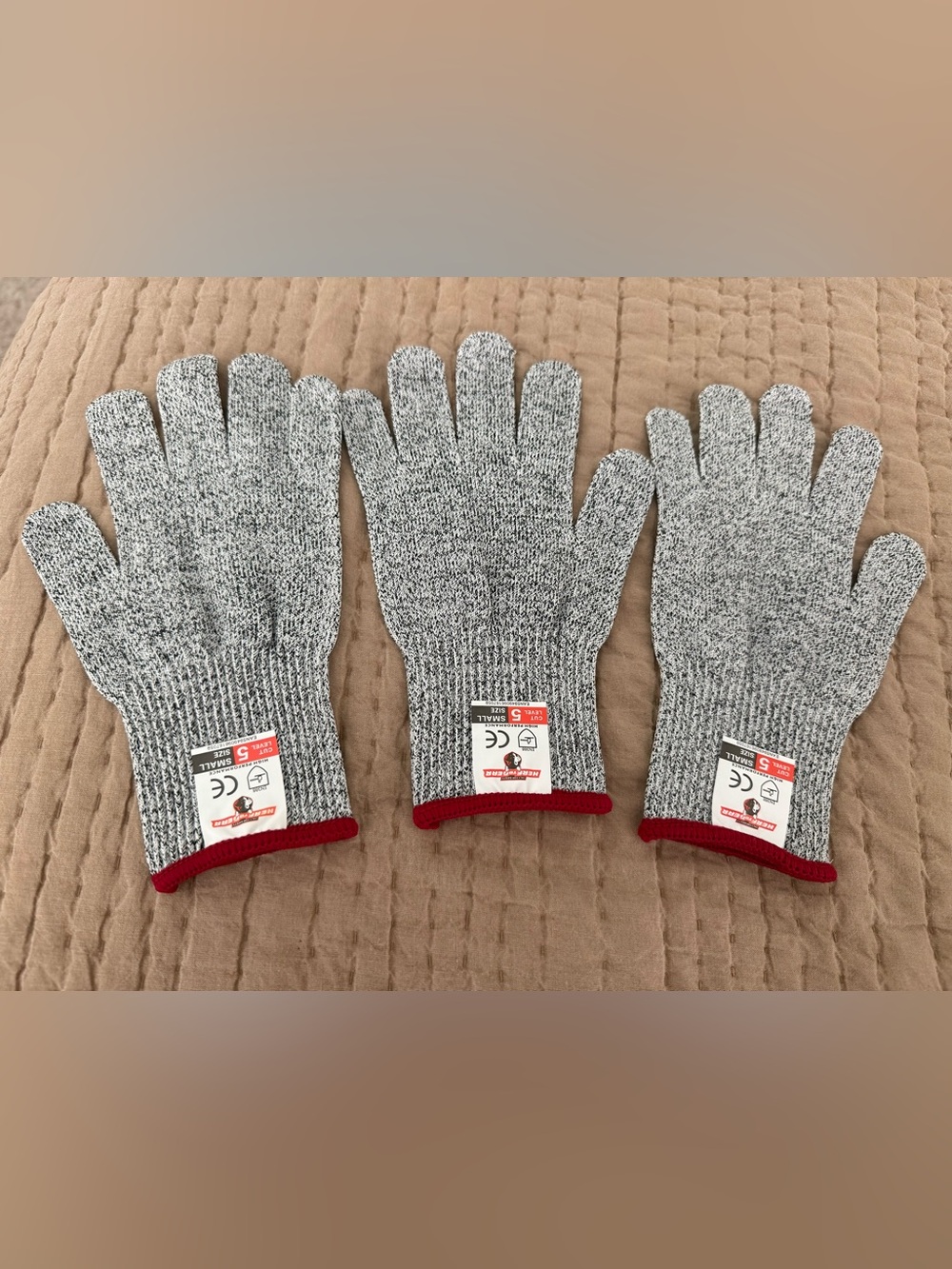 HereToGear Cut-Resistant Knit Gloves